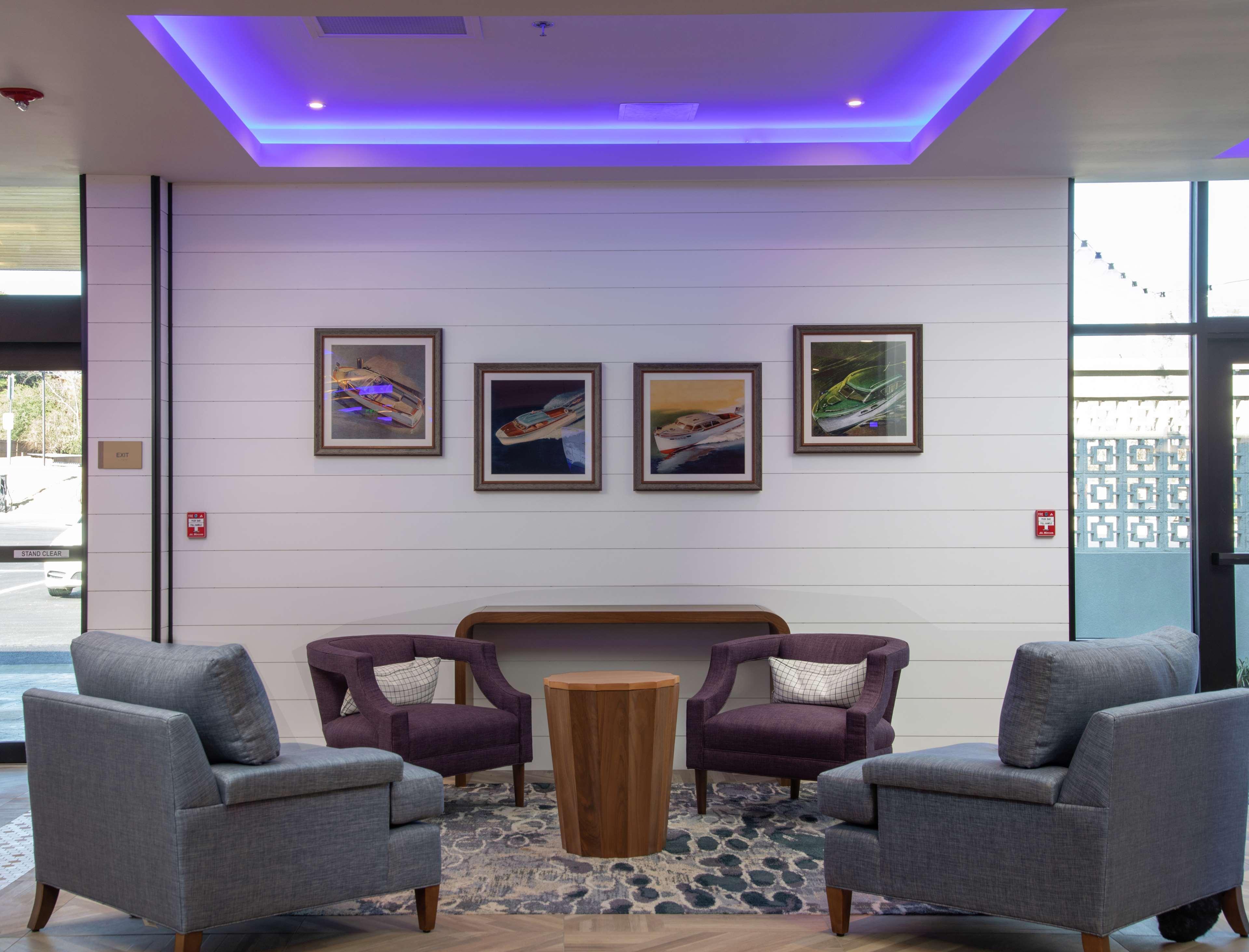 מלון Doubletree By Hilton הוט ספרינגס מראה חיצוני תמונה