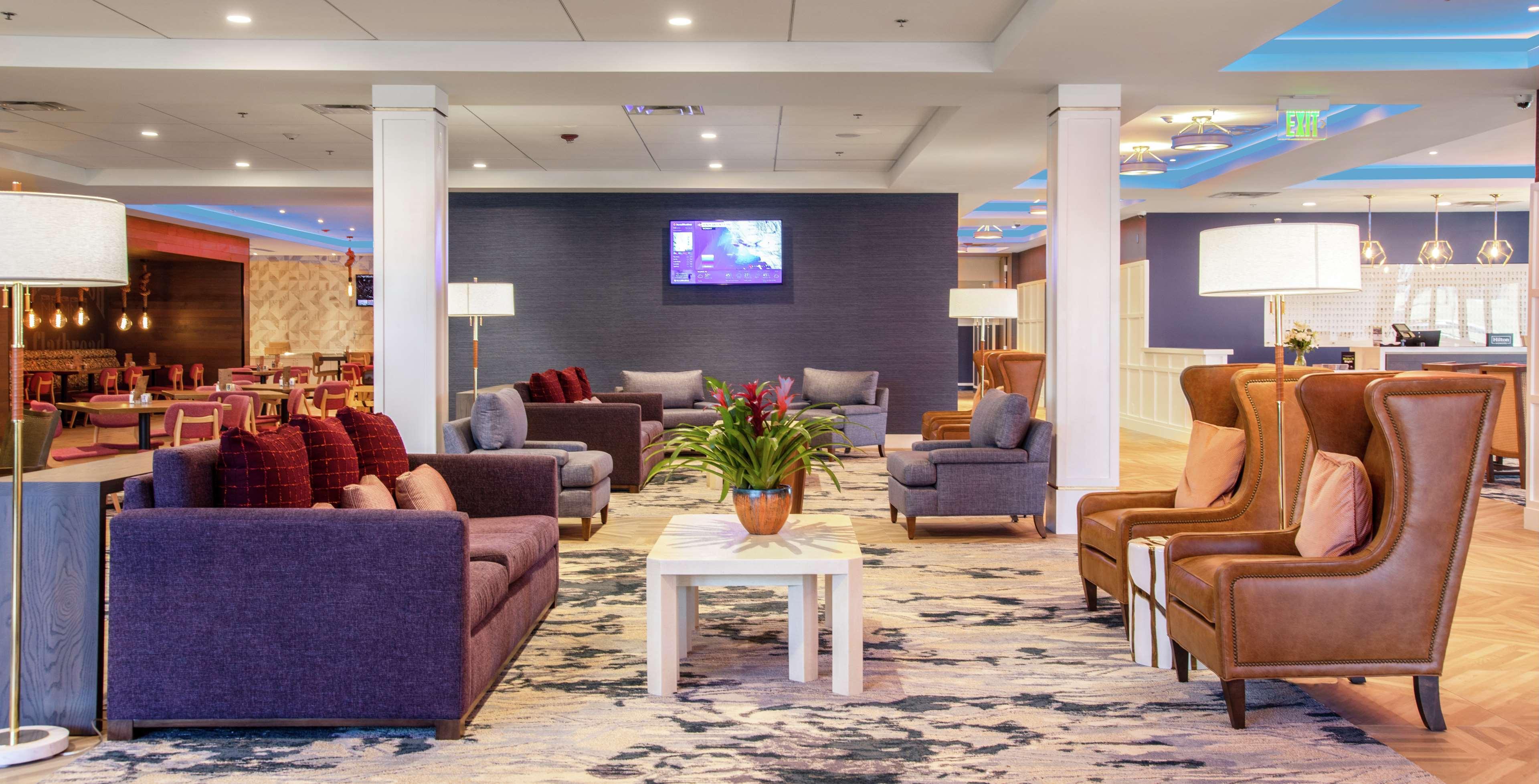 מלון Doubletree By Hilton הוט ספרינגס מראה חיצוני תמונה