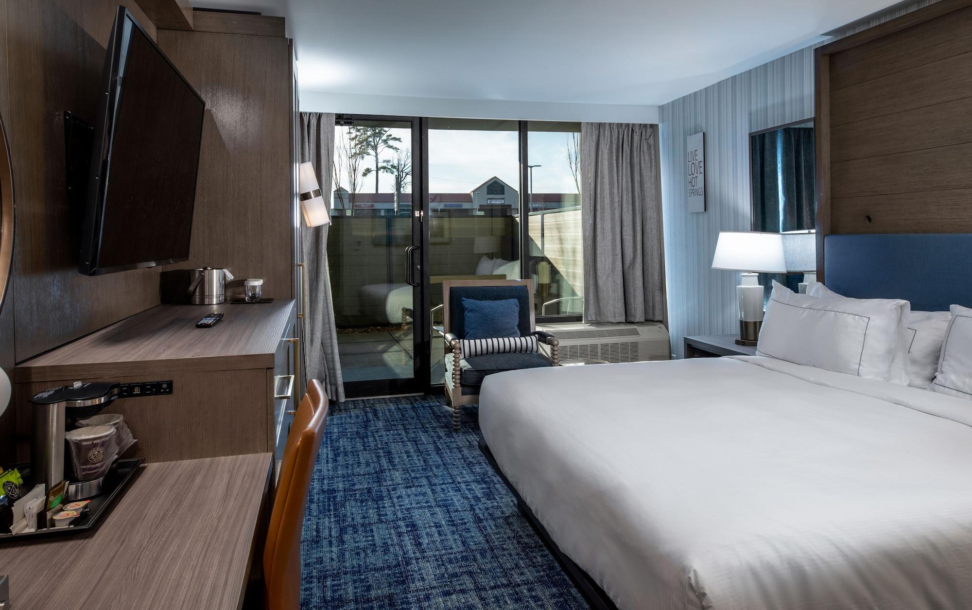 מלון Doubletree By Hilton הוט ספרינגס מראה חיצוני תמונה