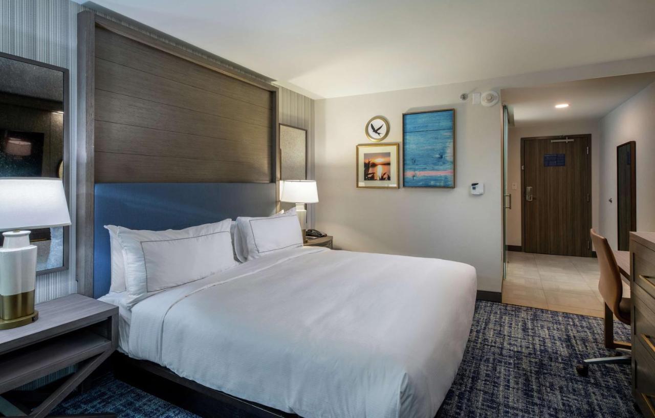 מלון Doubletree By Hilton הוט ספרינגס מראה חיצוני תמונה