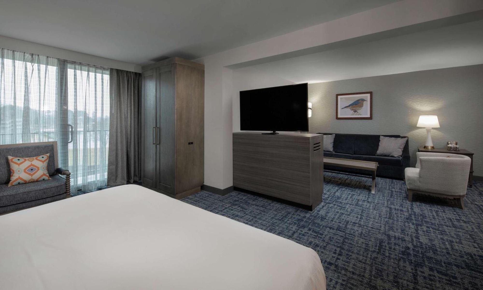 מלון Doubletree By Hilton הוט ספרינגס מראה חיצוני תמונה
